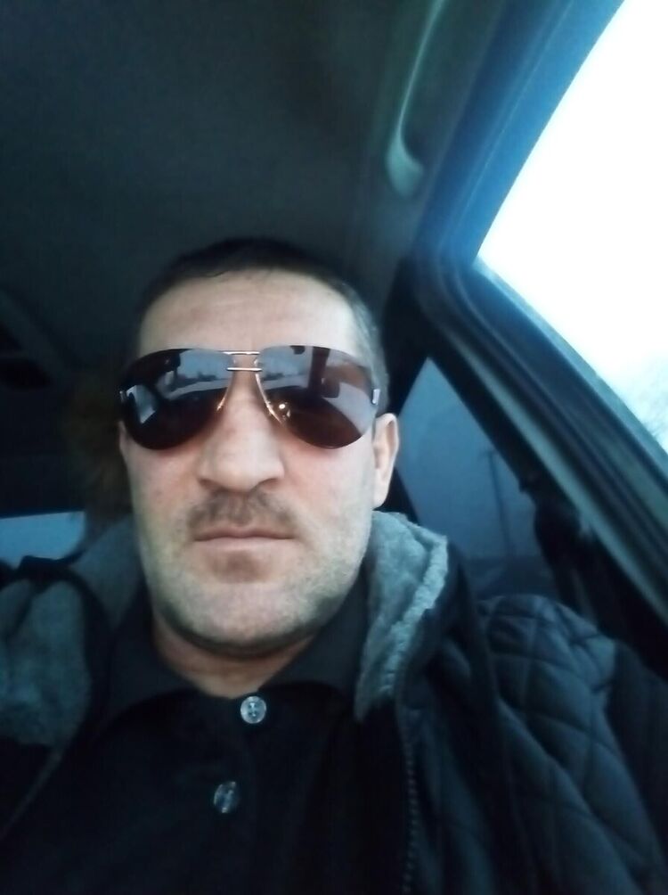  22450633  Borya, 50 ,    