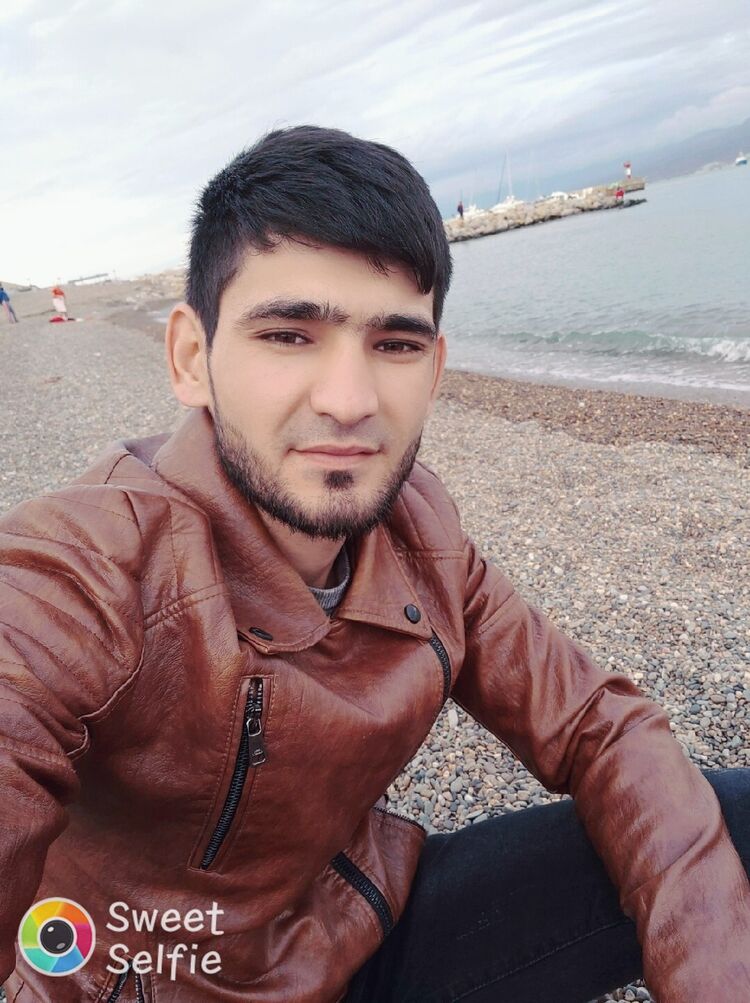  ,   Nuriddin, 31 ,   c 