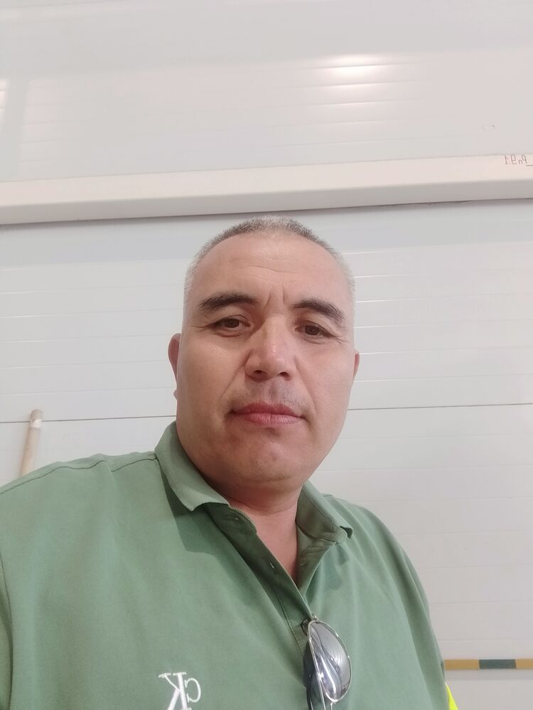  44046093  , 49 ,    
