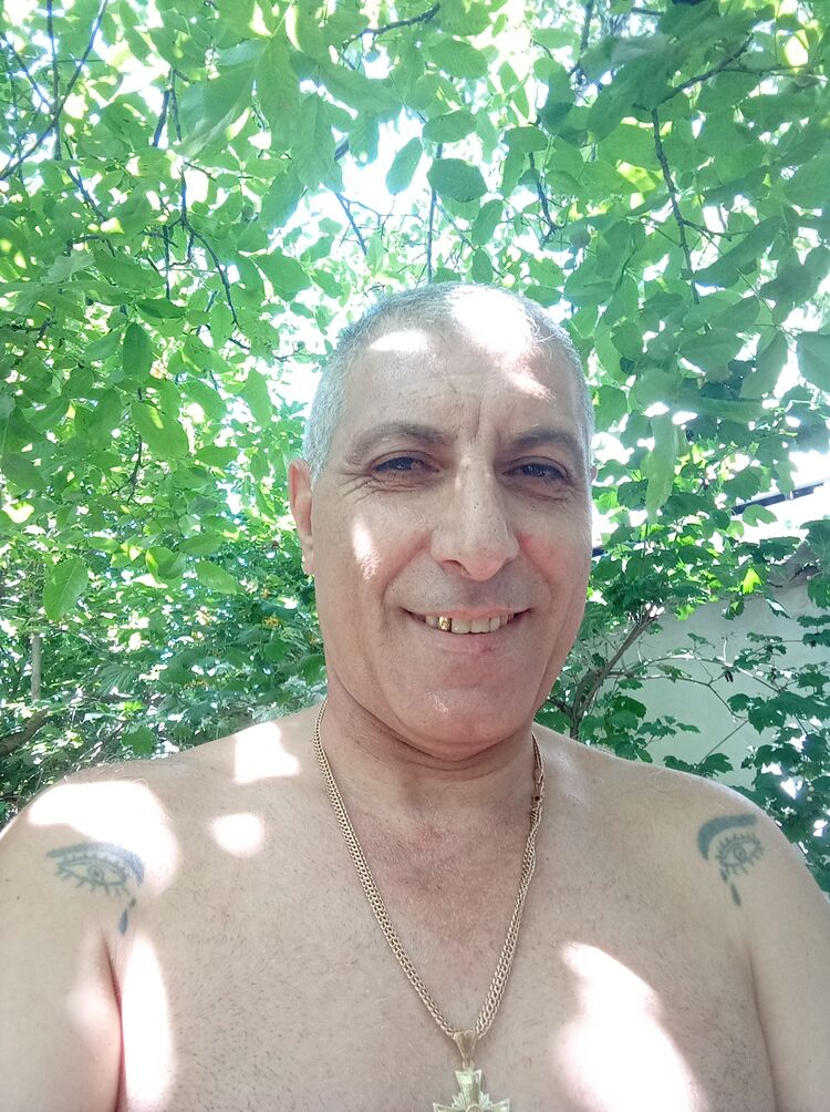  29299403  , 42 ,    