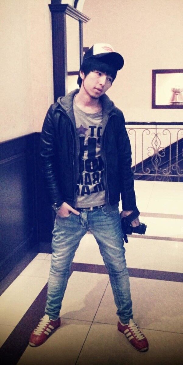  10507243  Timur, 29 ,    
