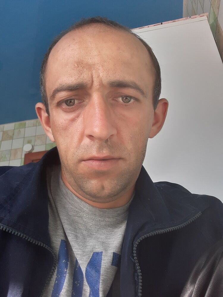  17682933  , 37 ,     