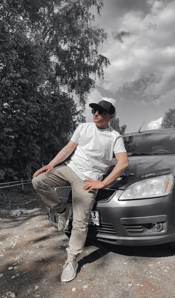  42886003  Andrey, 32 ,     