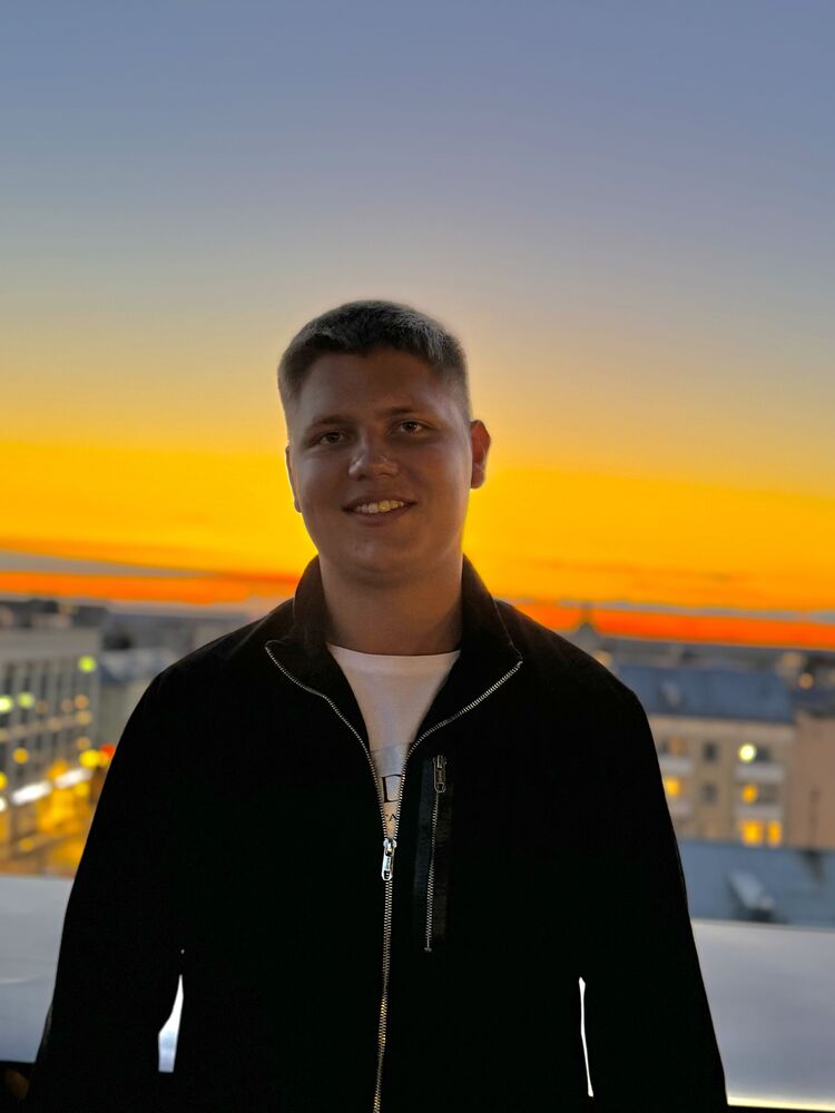  ,   Ilya, 23 ,   ,   