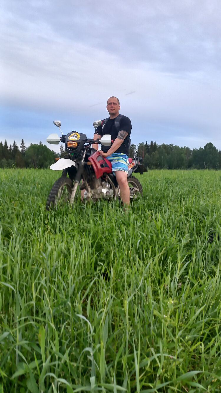  48053763  , 32 ,    