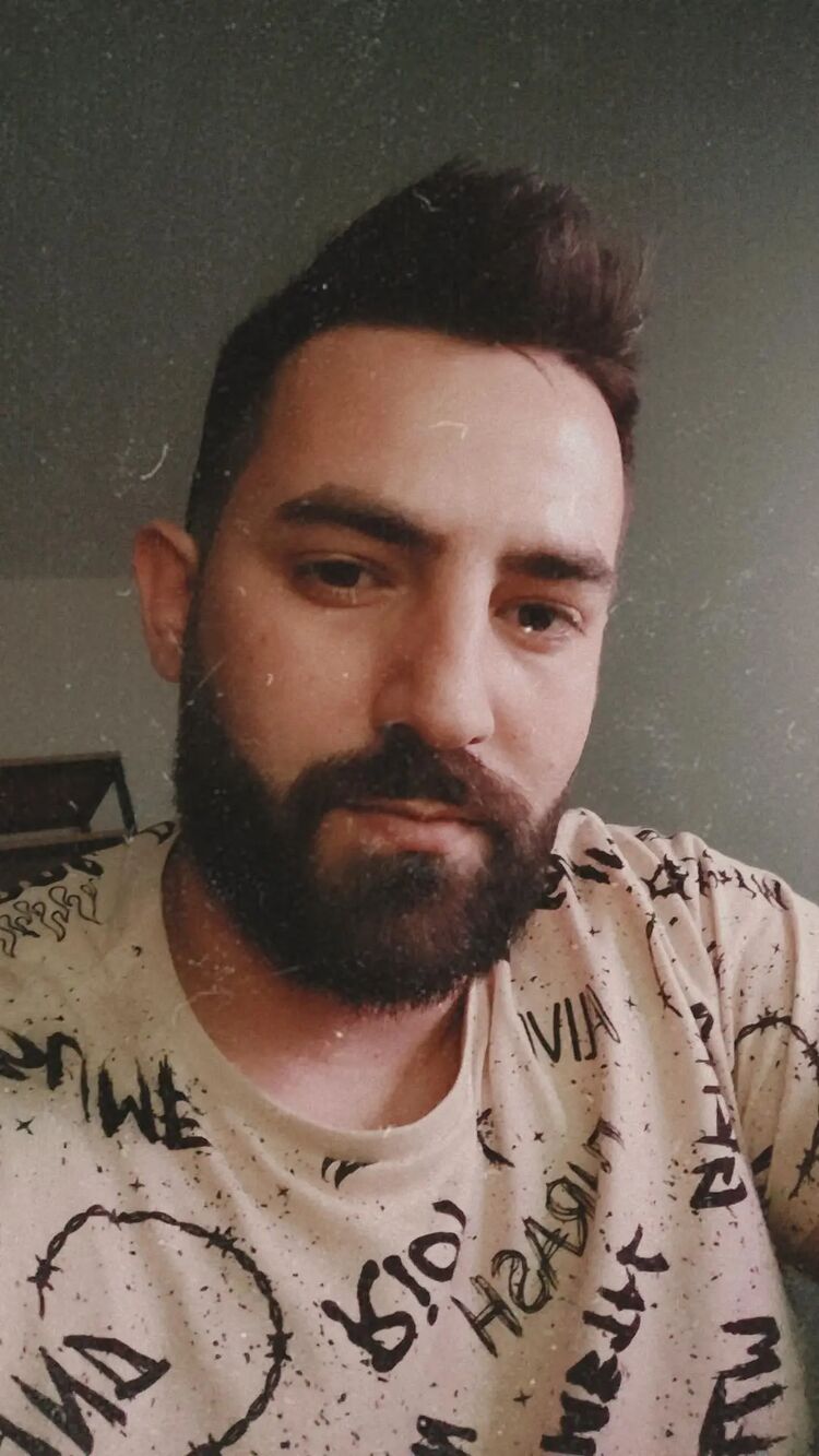  38057933  Anan, 33 ,    