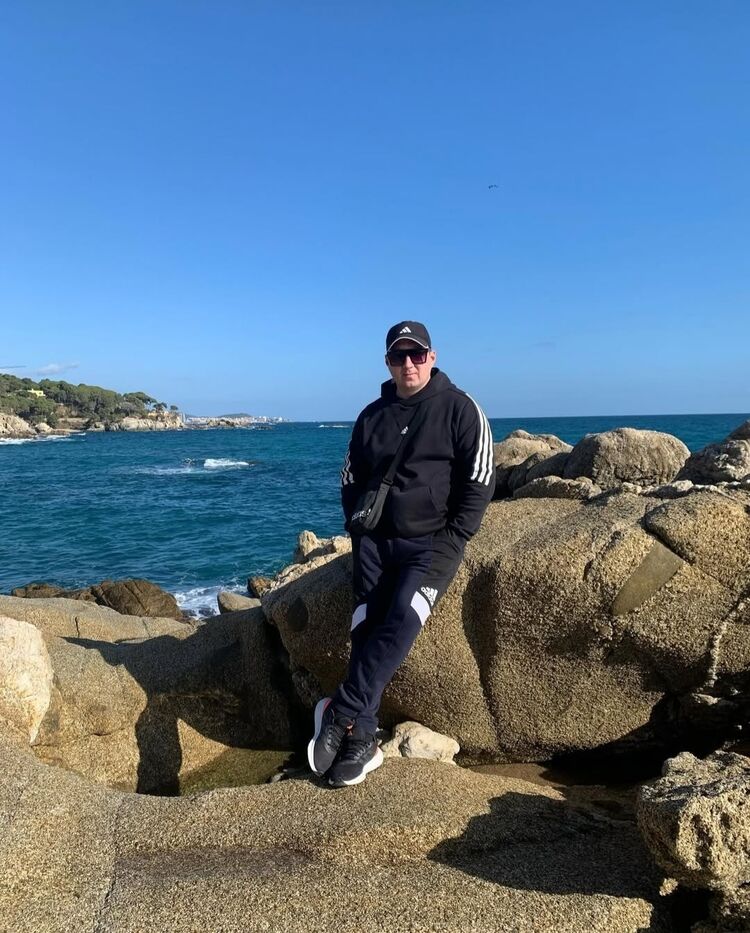  54612263  Victor, 35 ,    