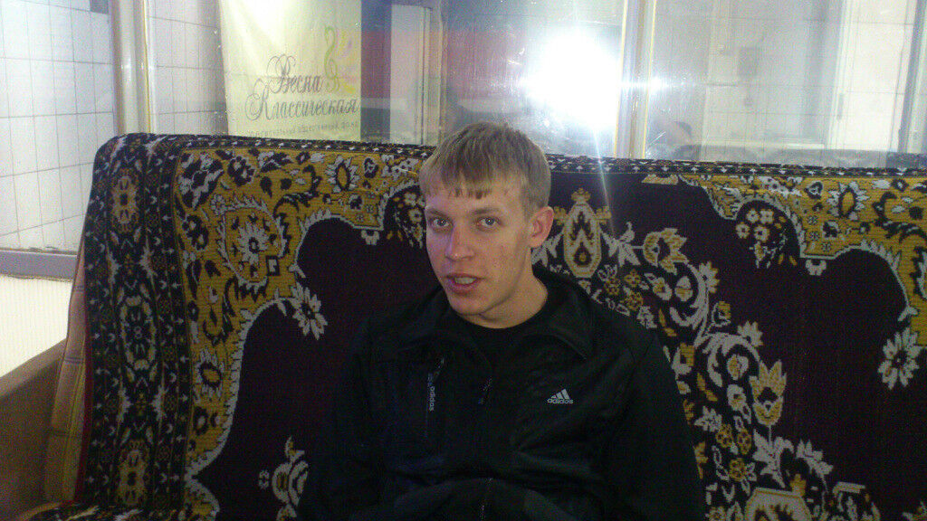  ,   Ewgenii, 37 ,   