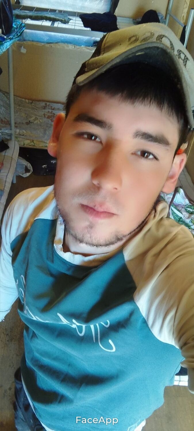  47131543  OYBEK, 23 ,    
