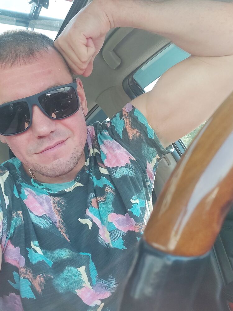  48077873  , 40 ,    