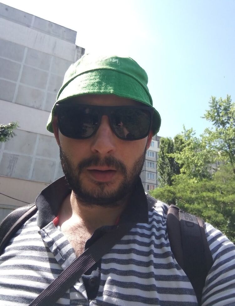  50889223  Lovelas, 49 ,    