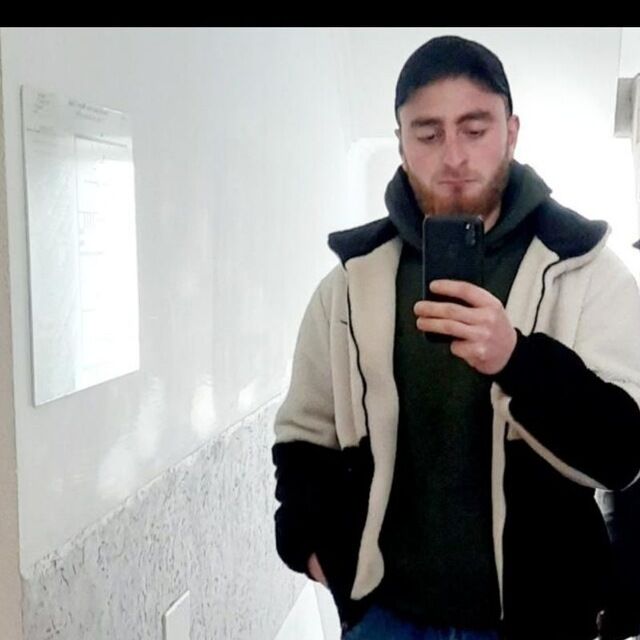  ,   Samir, 24 ,   ,   