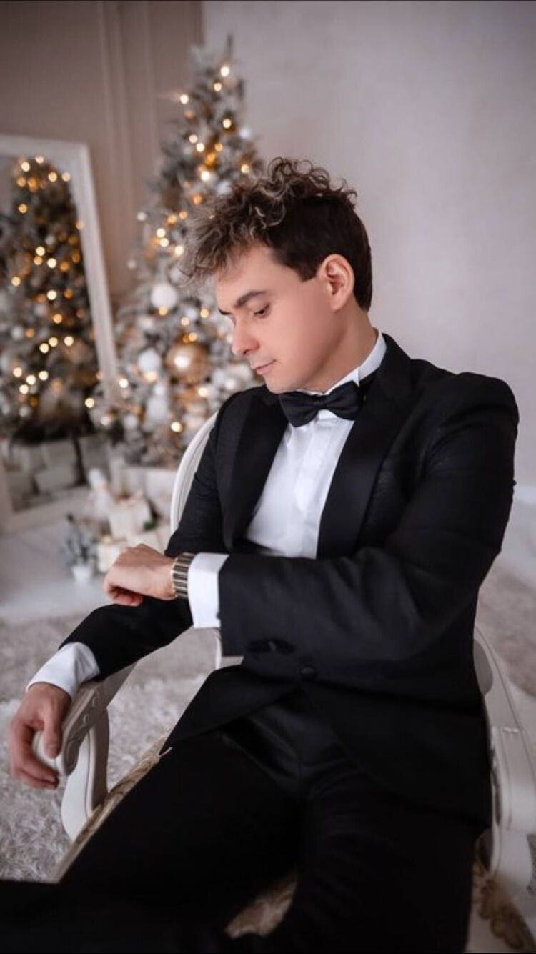  40665313  , 33 ,    -