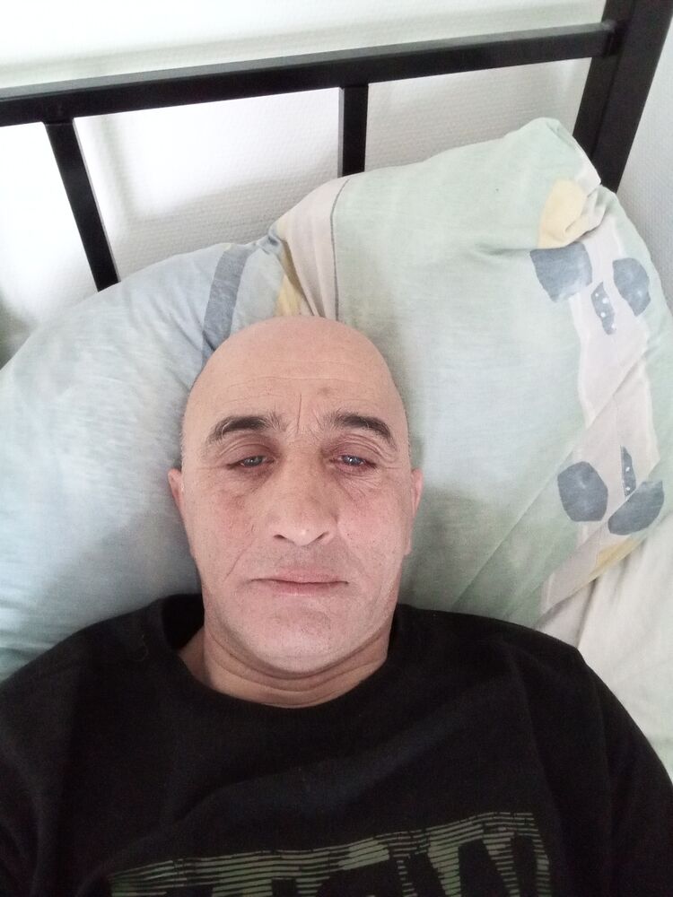  ,   Goran, 46 ,   ,   