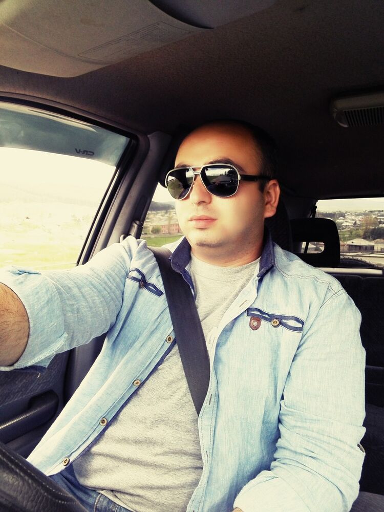  9154373  Giga, 38 ,    