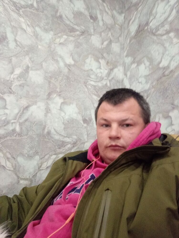  47084593  Stepan, 33 ,    