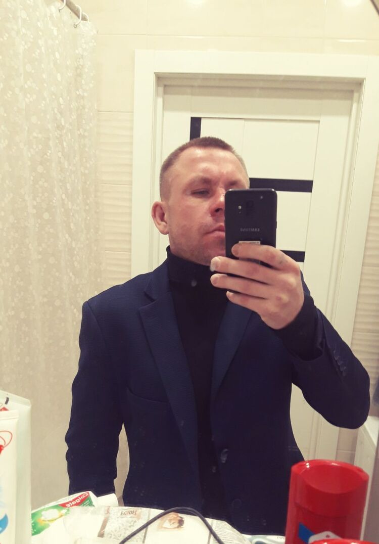  43258953  , 34 ,    