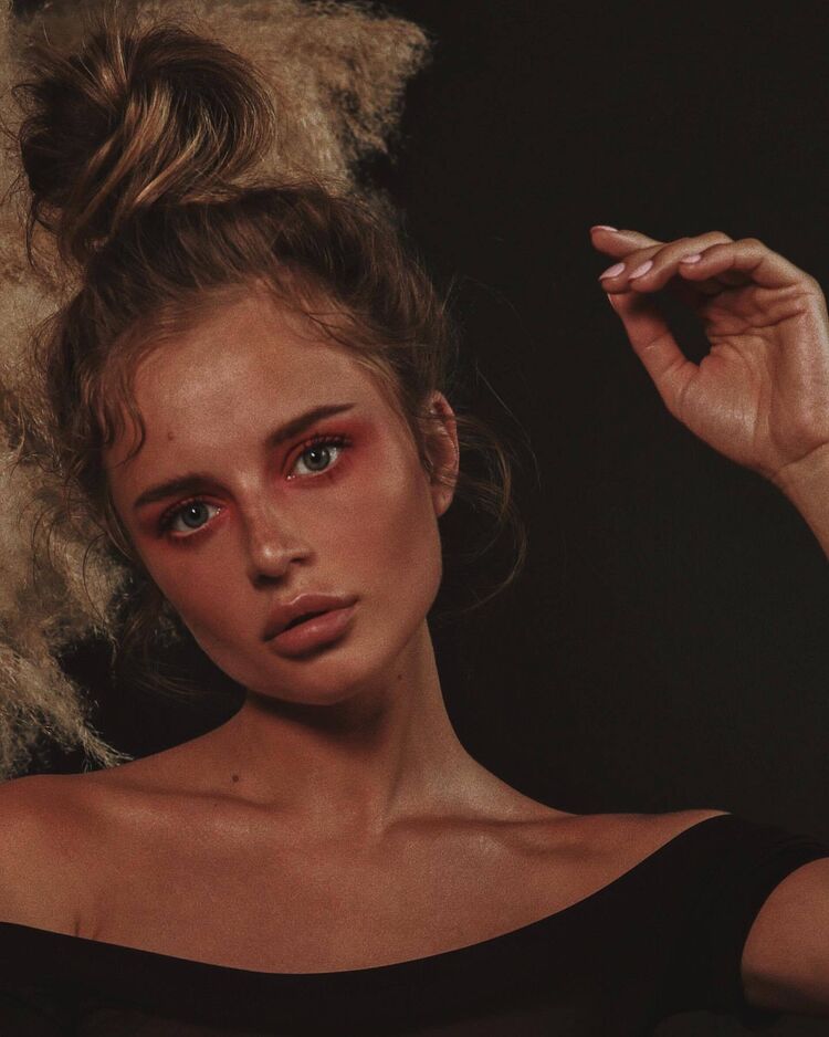  54645343  , 28 ,    Aalden