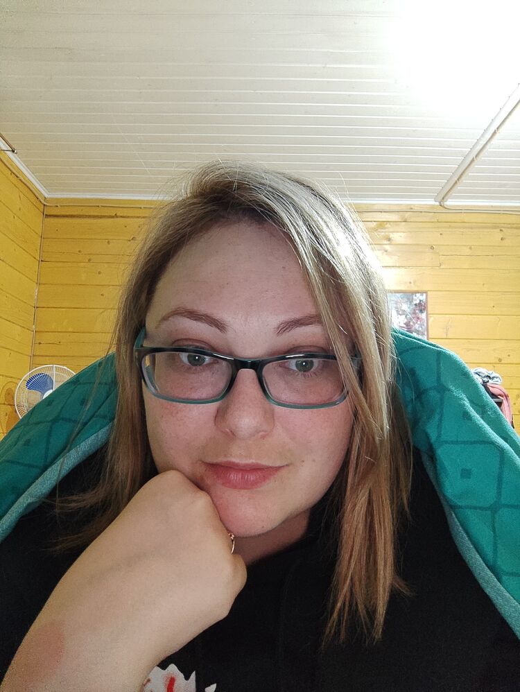  ,   Alexandra, 37 ,   ,   , c 