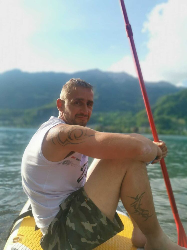  ,   Martin, 47 ,   ,   , c 