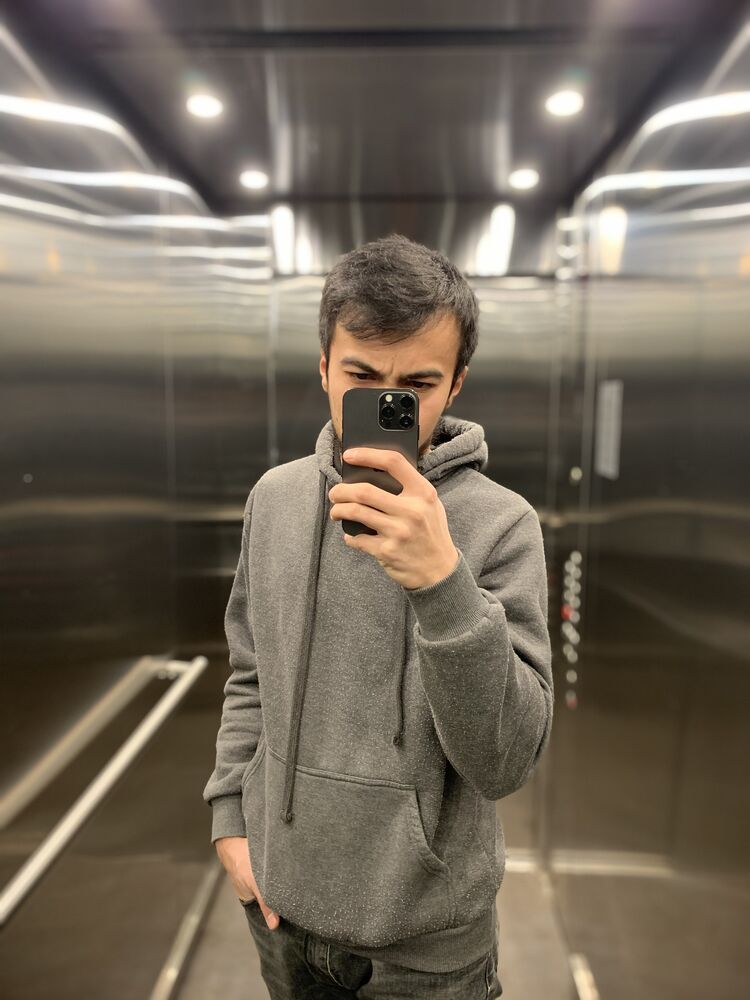  31191923  Sasha, 24 ,    