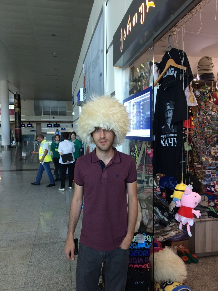 ,   Alik, 41 ,   ,   , c 