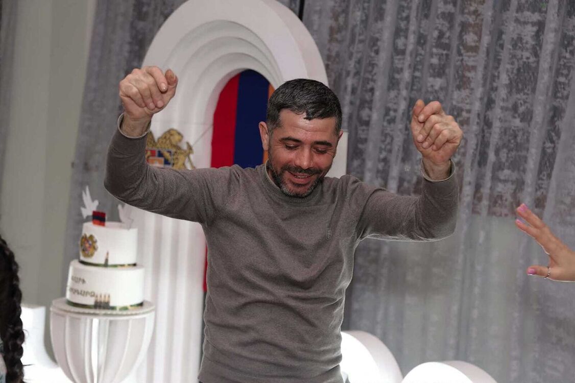 ���� 55834153 ������� Manvel, 40 ���, ���� ���������� � �������