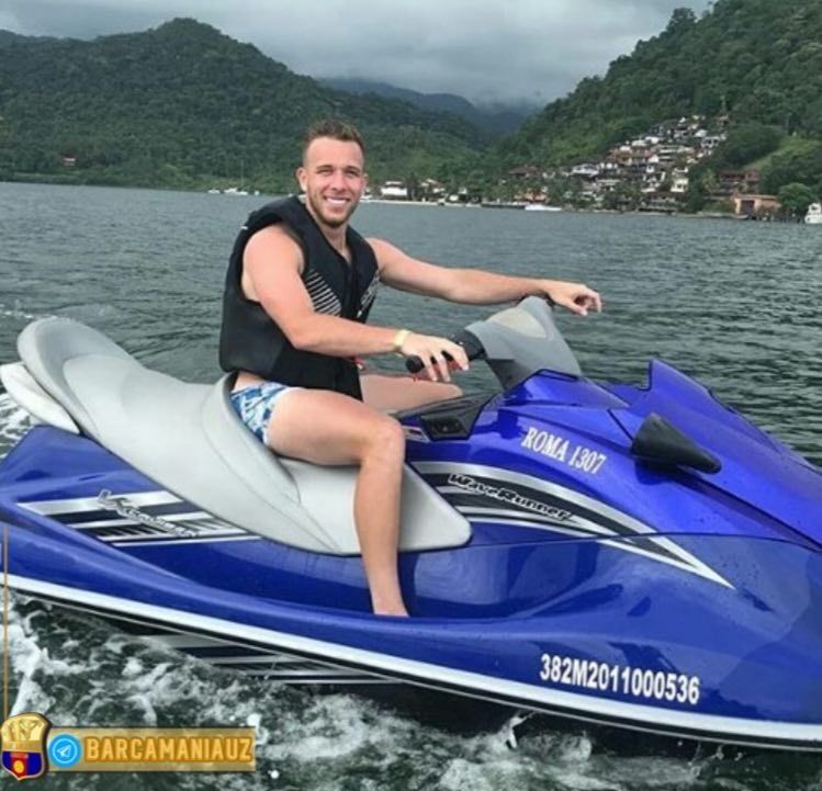  ,   Akmal, 34 ,   