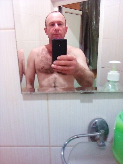  21350163  , 42 ,    