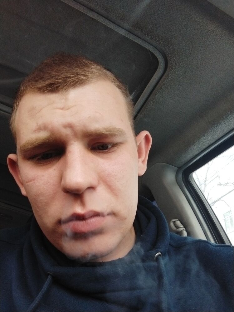 ,   Denis, 25 ,   