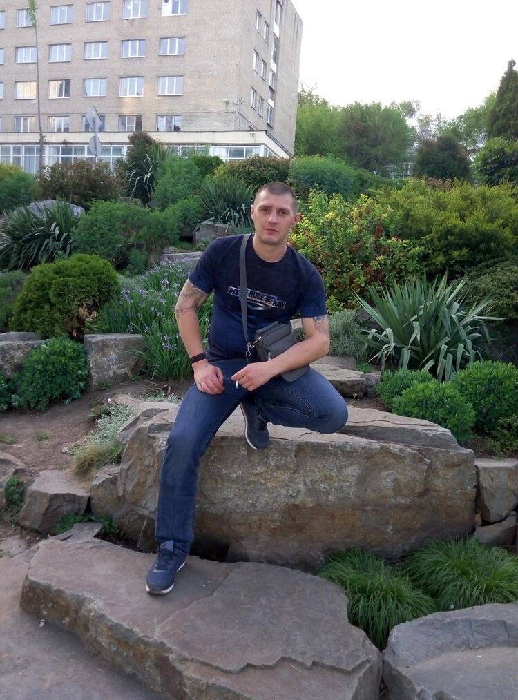  --,   Anton, 39 ,   ,   , c 