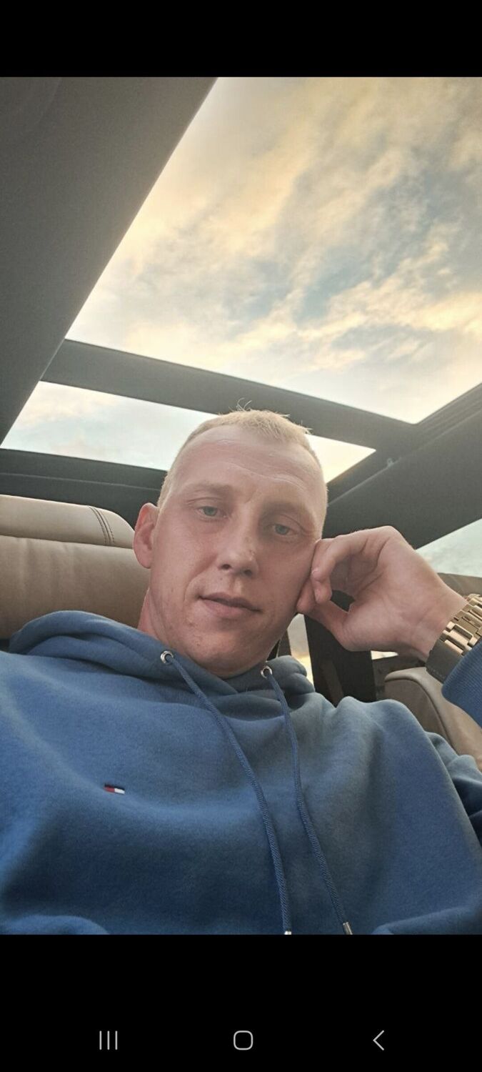  ,   Sergei, 34 ,   ,   