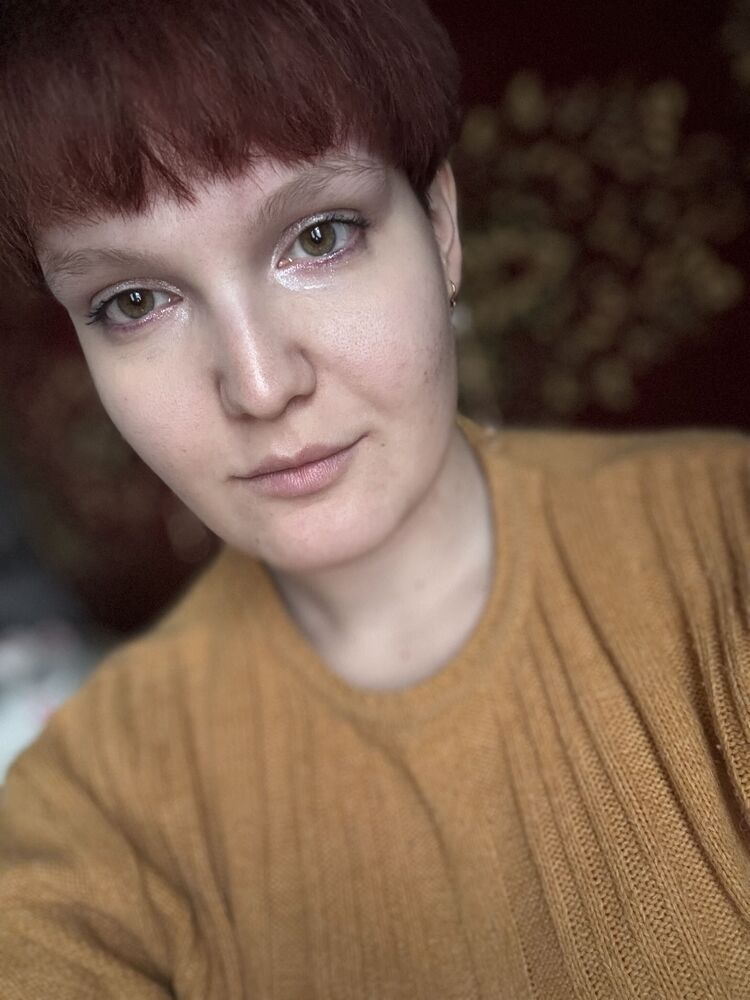  -,   Darya, 25 ,   ,   