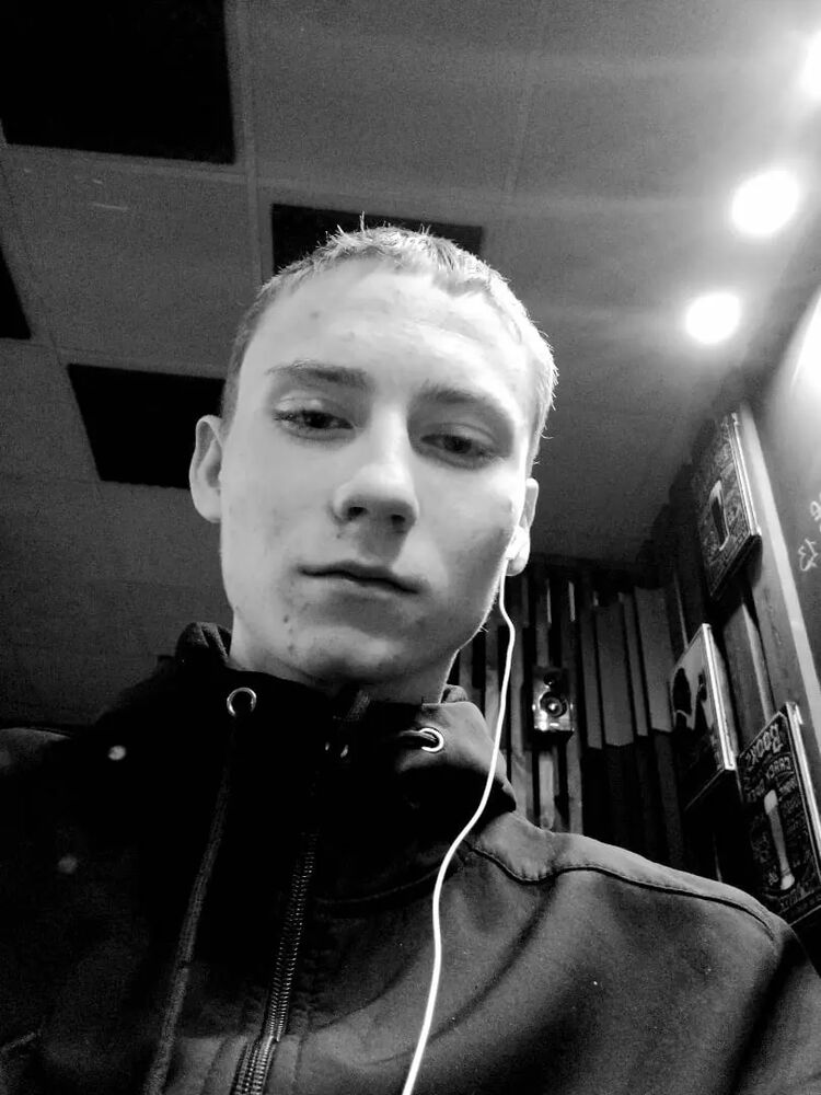  ,   Andrey, 21 ,   ,   