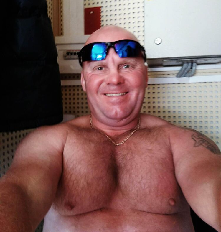  45933583  , 51 ,     