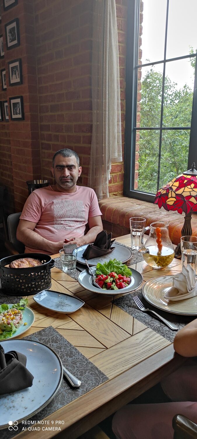 ,   Farid, 42 ,   ,   