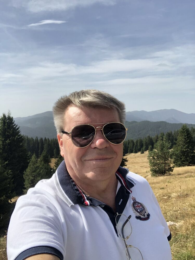  -,   Sergei, 64 ,   ,   , c , 