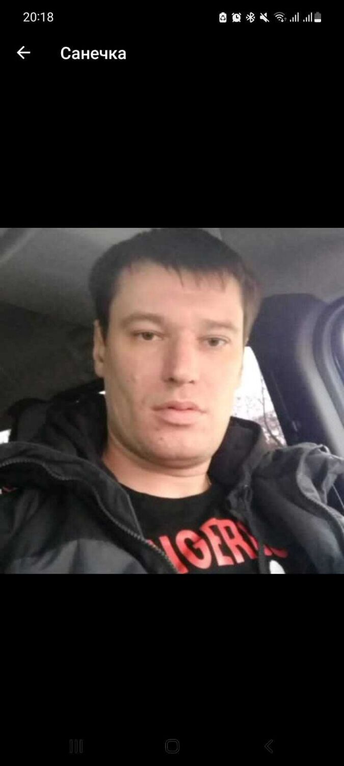  -,   Skarlet, 41 ,   ,   