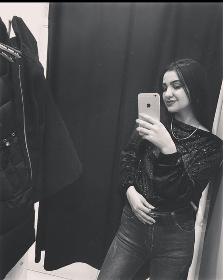  ,   Limara, 28 ,  
