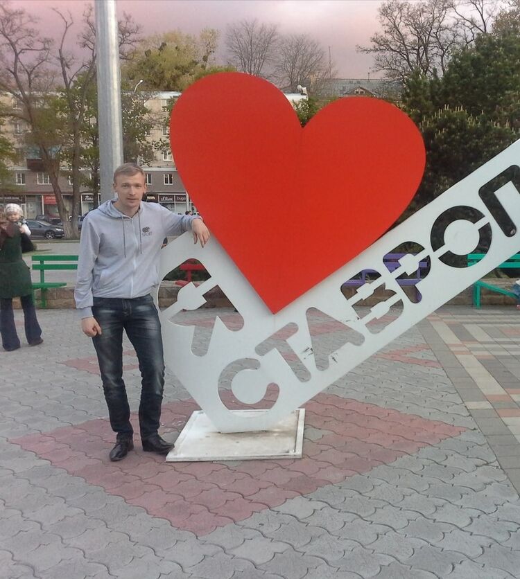  30194523  Juriy, 30 ,    