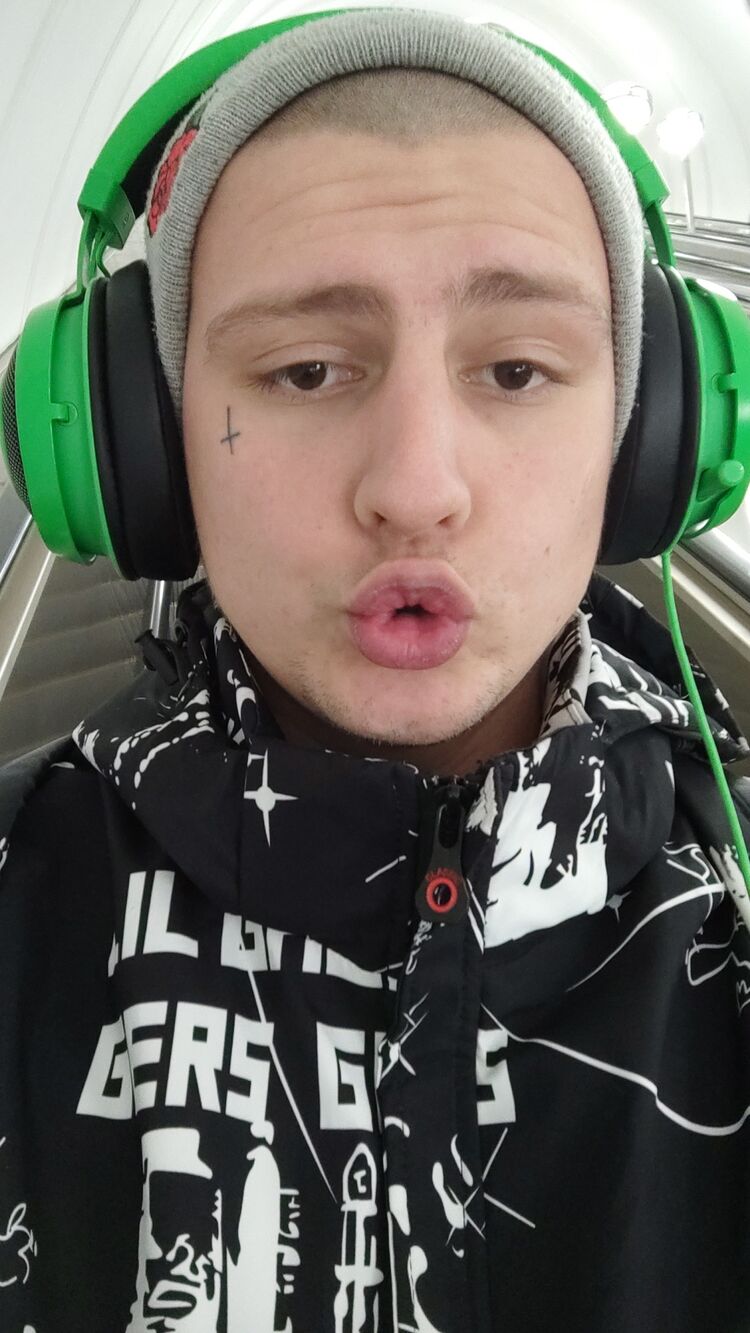 ���� 25884923 ����� Max, 24 ����, ���� ���������� � ����-��������