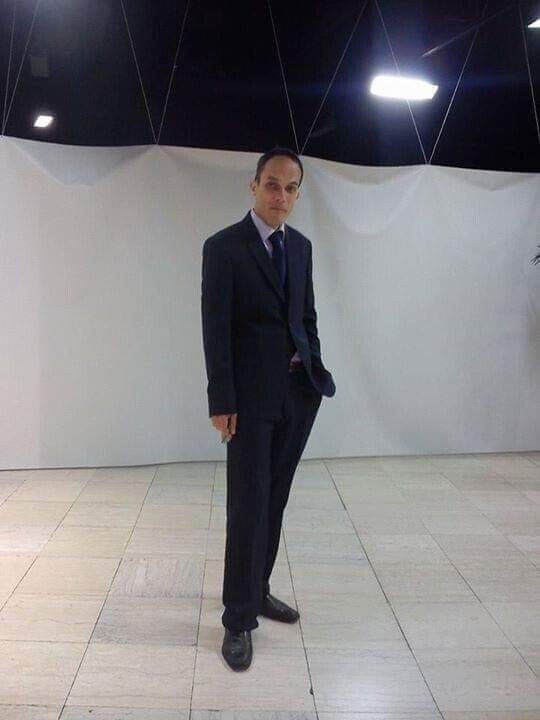  20823313  Srdjan, 48 ,    