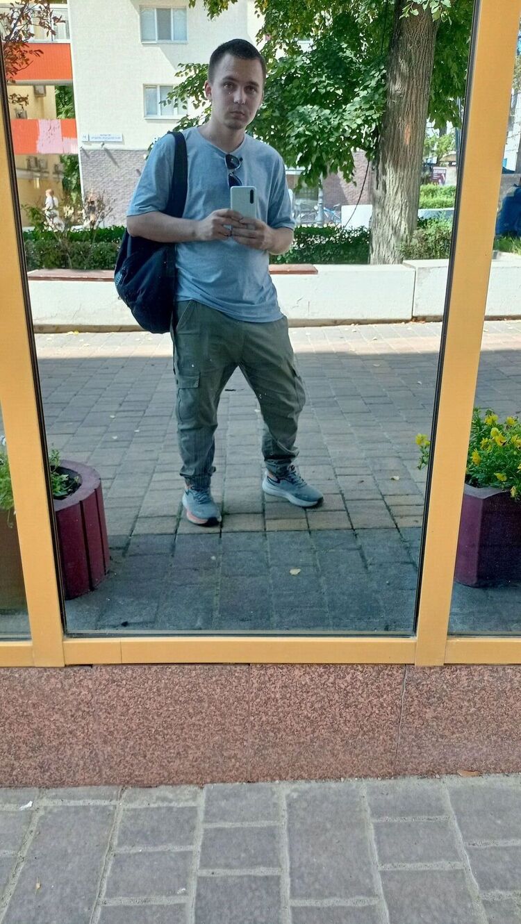  52929853  , 24 ,    