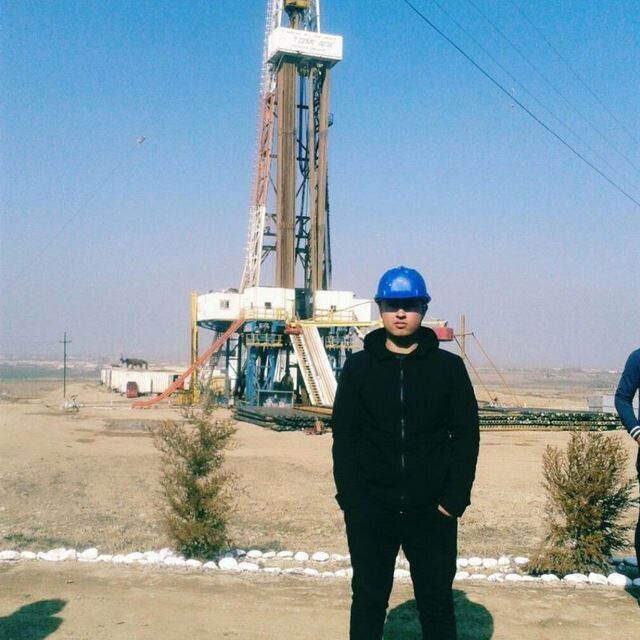  33079503  Akmaljon, 25 ,    