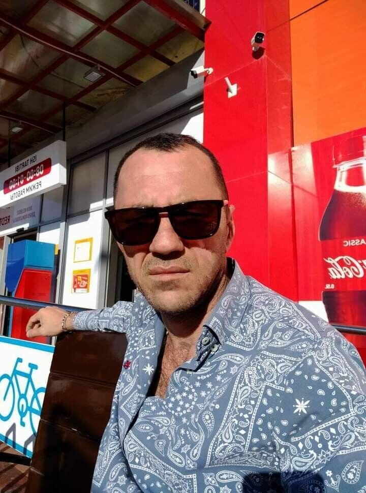  22394903  Vartan, 50 ,    
