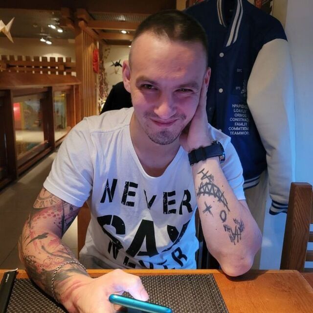  42710283  , 30 ,    