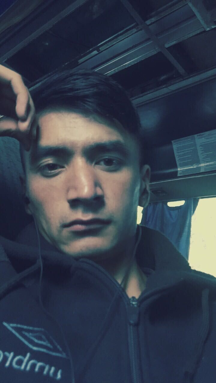  -,   Akrom, 27 ,   ,   , c 