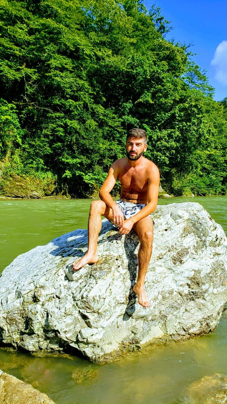  ,   Irakli, 32 ,   ,   