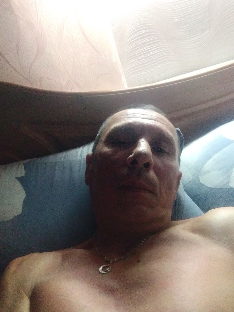  43928643  , 57 ,    