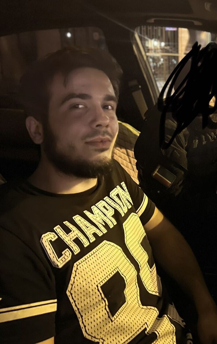  43533773  , 28 ,    -